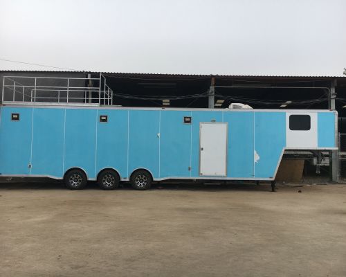 REMOLQUE CERRADO EQUIPADO GOOSENECK